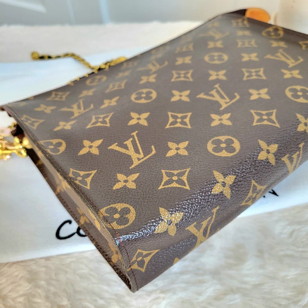Louis Vuitton Monogram Toiletry 26 -  Clutch Chain Shoulder Bag Crossbody